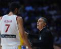 Bild: Sakis Savvides/AP/dpa
Spaniens Basketball und Trainer Sergio Scariolo