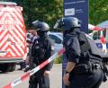 Bild: Henning Kaiser/dpa
Die Polizei wird zu einem Großeinsatz gerufen.