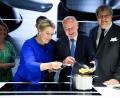 Bild: Bernd von Jutrczenka/dpa
Lassen nichts anbrennen: Berlins Wirtschaftssenatorin Franziska Giffey der Regierende Bürgermeister Kai Wegner.