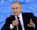 Bild: Stepan Pugachev/Roscongress Foundation/AP/dpa
Russlands Präsident Wladimir Putin widerspricht negativen Wirtschaftsprognosen für sein Land.