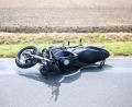 Bild: Julian Stratenschulte/dpa
Der Motorradfahrer habe vor dem Aufprall noch versucht, auszuweichen. (Symbolbild)