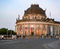 Bild: Jens Kalaene/dpa-Zentralbild/dpa
Auch in Deutschland zeigen Studien: Kunst wirkt. Wann kommt das Museum auf Rezept?