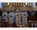 Bild: swo
In der vollbesetzten Mausbergkirche feierte Bischof Rudolf (Mitte) mit Diakon Dieter Gerstacker, Pfarrer Martin Schöpf, Pfarrvikar Christian Preitschaft und Ortspfarrer Michael Birner (von rechts) das Fest Mariä Geburt.
