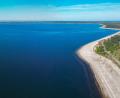 Bild: Patrick Pleul/dpa
Der Cottbuser Ostsee entsteht im ehemaligen Braunkohletagebau Cottbus-Nord. (Archivbild)