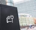 Bild: Alicia Windzio/dpa
Eine Studie sieht die europäische Autoindustrie auf gutem Weg zu mehr Elektromobilität und warnt vor den Auswirkungen durch Verzögerungen. (Archivbild)