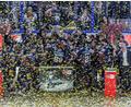 Bild: Andreas Gora/dpa
Triumphieren am Ende wieder die Eisbären Berlin?