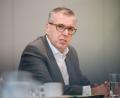 Bild: Oliver Dietze/dpa
ZF-Chef Klein geht zum Monatsende. (Archivbild)