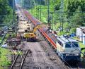 Bild: Sebastian Gollnow/dpa
Derzeit wird die Strecke Hamburg-Berlin generalsaniert. Dafür veranschlagt sind neun Monate - inklusive der Inbetriebnahme elektronischer Stellwerke. (Archivbild)