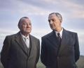 Bild: Frank Dicks/ZDF/dpa
Die beiden Staatsmänner Adenauer (Burghart Klaußner, l) und de Gaulle (Jean-Yves Berteloot).