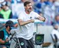 Bild: Andreas Gora/dpa
Hat viel Spektakel gesehen in den Spielen seiner Fürther: Trainer Thomas Kleine.