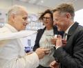 Bild: Vatican Media/exb
Landtagsvizepräsident Tobias Reiß und Landtagspräsidentin Ilse Aigner bei Papst Leo XIV.