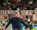 Bild: Sascha Janne
Manchmal wollte er selbst mitspielen: Jahn-Trainer Michael Wimmer verlor mit den Regensburgern auch gegen Rot-Weiss Essen.
