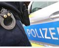 Symbolbild: Karl-Josef Hildenbrand/dpa
Alkohol und Haarfärbemittel wollte ein 38-Jähriger in Teublitz aus einem Geschäft mitgehen lassen.