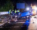 Bild: Moritz Frankenberg/dpa
Der Autofahrer blieb offenbar unverletzt - gravierende Folgen hat der Unfall trotzdem.