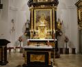 Bild: wel
Der Altarraum der Kirche St. Laurentius erstrahlt in neuem Glanz.