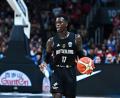 Bild: Stefanos Kyriazis/LiveMedia-IPA/ZUMA Press Wire/dpa
Dennis Schröder führt die goldene Generation an.