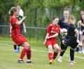 Bild: Hubert Ziegler
Susanne Stich (links/Szene aus einem früheren Spiel) und ihre Teamkolleginnen vom TSV Theuern verloren bei Kickers Würzburg.