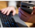 Bild: Monika Skolimowska/dpa
Schnell und bequem: Viele Menschen erledigen Bankgeschäfte per Online-Banking. (Symbolbild)
