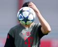 Bild: Sven Hoppe/dpa
Bayerns Aleksandar Pavlovic mit Ball in Aktion