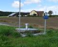 Bild: bnr
Westlich der Ortschaft Dürnersdorf liegt die Trinkwasserübergabestelle des Zweckverbandes zur Wasserversorgung der Pretzabrucker Gruppe an die Gemeinde Guteneck. Ein Wasserliefervertrag gibt die Regularien vor.