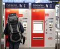 Bild: Sebastian Kahnert/dpa
Mechanismus soll Preis für D-Ticket regeln (Archivbild).