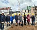 Bild: Stadt Grafenwöhr
Der Spatenstich läutet die Hochbauphase am Verwaltungsgebäude am Marktplatz ein.