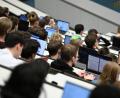 Bild: Bernd Weißbrod/dpa
Jeder zehnte Abschluss entfiel auf das Lehramt. (Archivbild)