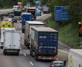 Bild: Oliver Berg/dpa
Autobahn-Projekten in NRW drohen Finanzierungslücken. (Archivbild)