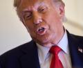 Bild: Evan Vucci/AP/dpa
Trump beschwert sich öfter über kritische Berichterstattung über ihn.