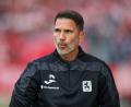 Bild: Christoph Reichwein/dpa
Münchens Trainer Patrick Glöckner sah eine schlechte Leistung seiner Mannschaft. (Archivbild)