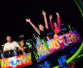 Bild: Kunz
Spaß auf der Achterbahn: Noch viel mehr Fahrgeschäfte als in den letzten Jahren prägten das Bild beim Weidener Volksfest.