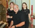 Bild: gf
Mit den Fagottistinnen Janina Täschner (links) und Paulina Stebel endete die diesjährige Amberger Orgelmusik in der Schulkirche. An der Orgel der Mitinitiator der Konzerte, Bernhard Müllers