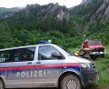 Bild: Roland Theny/Filmteam-Austria/apa/dpa
Rund 80 Meter ist ein Wanderer aus Bayern in den österreichischen Alpen abgestürzt - mit tödlichen Folgen. (Symbolbild)