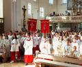 Bild: lg
Über 300 Buben, Mädchen und junge Erwachsene aus dem gesamten Dekanat beteiligten sich am Ministrantentag in Oberviechtach.