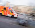 Symbolbild: Julian Stratenschulte/dpa
Ein Verkehrsunfall in Sulzbach-Rosenberg führte zu zwei Verletzten.