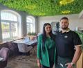 Bild: Thomas Dobler
Jascha Erkut und seine Frau Daniela haben vor wenigen Tagen an der Pesserlstraße in Schwandorf, unweit der Adenauerbrücke, das Lokal "Erkut's Krone" eröffnet.