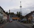 Bild: fz
Der Stadtplatz von vorne links bis zur Kirche hin ist zentrale Maßnahme der Gestaltung des Marktbereichs. Pflasterung in Naturstein vorgesehen.
