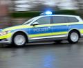 Symbolbild: Carsten Rehder/dpa
Ein Gefahrgut-Lkw wurde auf der A 93 bei Wernberg gestoppt, nachdem er mit überhöhter Geschwindigkeit unterwegs war.