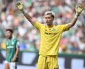Bild: Carmen Jaspersen/dpa
Fehlt wegen einer Schulterverletzung gegen die Bayern: Werder-Torwart Mio Backhaus (Archiv)