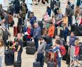 Bild: Michael Ukas/dpa
Wer von Berlin aus in den Urlaub fliegen will, braucht zurzeit vor allem eines: Geduld.