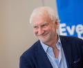 Bild: Rolf Vennenbernd/dpa
Rudi Völler wird beim Sportpresseball als Legende des Sports geehrt.