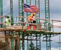 Bild: Keith Srakocic/AP/dpa
Die Wirtschaft in den USA legt stärker zu als von Ökonomen erwartet (Archivbild)