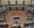 Bild: Michael Kappeler/dpa
Grünes Licht für den Bundeshaushalt und andere Gesetze: Der Bundesrat tagt.