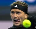 Bild: Ng Han Guan/AP/dpa
Alexander Zverev gewinnt souverän gegen den Italiener Lorenzo Sonego.