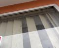 Bild: Franz, PHK, PI Neustadt a.d.Waldnaab
Der Riss in der Schaufensterscheibe einer Fahrschule in Windischeschenbach.