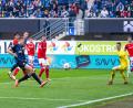 Bild: David Inderlied/dpa
Filip Bilbija erzielt in der 50. Minute die 1:0-Führung für den SC Paderborn.