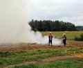 Bild: jma
Eine nicht angekündigte Großübung fand am Samstagnachmittag bei Ohrenbach statt und forderte die Einsatzkräfte über zweieinhalb Stunden. Ein Feld wurde entzündet.