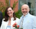 Archivbild: Hirsch
Kurt Mieschala, hier nach der Trauung mit Ehefrau Anette Großer, bewirbt sich für die "Unabhängigen Wähler" um das Amt des Schwandorfer Oberbürgermeisters.