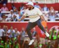 Bild: Matt Slocum/AP/dpa
Der Satz nach dem entscheidenden Putt: Shane Lowry jubelt über die Titelverteidigung im Ryder Cup.