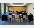 Bild: juh
Der 53-jährige Angeklagte wartet mit seinem Rechtsanwalt Johannes Zintl (rechts) und seinem Dolmetscher auf die Urteilsverkündung.